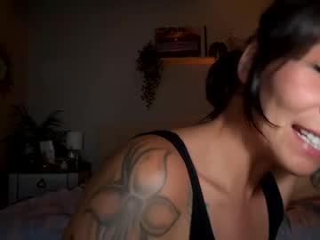 couple
        mollymariko cam image #4272697