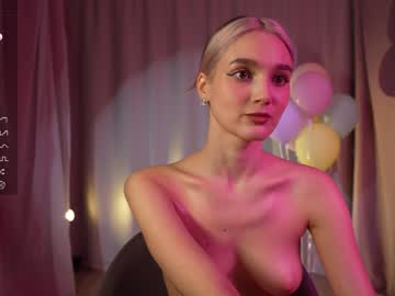 girl
        aurora_the_ballerina cam image #4677765