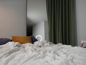 girl
        walesita cam image #6626907