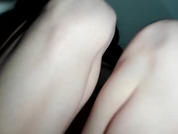 girl
        courtney_luv cam image #6567676