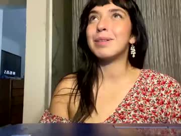 girl
        straightoutthetrailer cam image #6622276