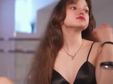 girl
        ur_mary_ cam image #6630714