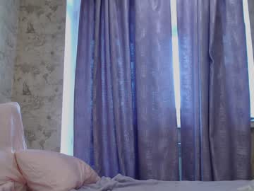 girl
        crystalnut cam image #2053463