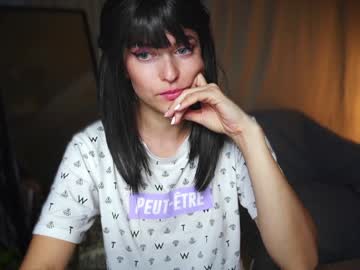 girl
        angelika_rouge cam image #4872817