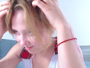 girl
        sweetie_jolie cam image #2176740