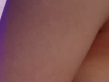 girl
        hollyextra cam image #6455634