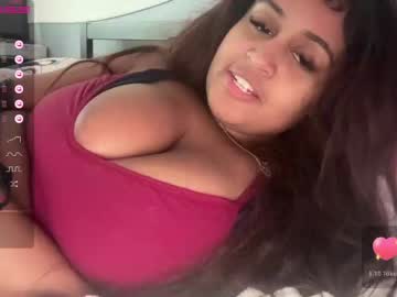 girl
        blackgurlkitty cam image #957370