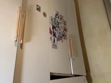 girl
        faseremx cam image #4679780