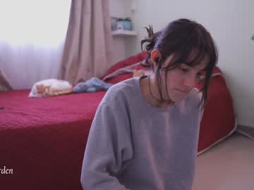 girl
        maria_alfonsina_ cam image #4400027