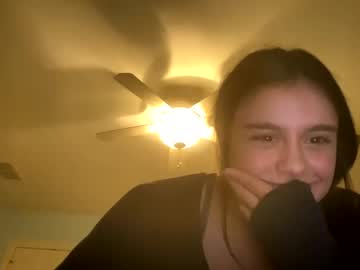 girl
        iheartyourdick69 cam image #4517313