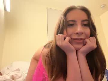girl
        allisonjeffery cam image #3468424