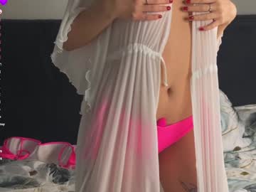 girl
        elvaappling cam image #5330012