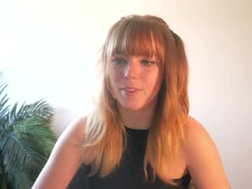 girl
        sisypheanlove cam image #4290624