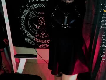 girl
        black_kittie_01 cam image #5139247