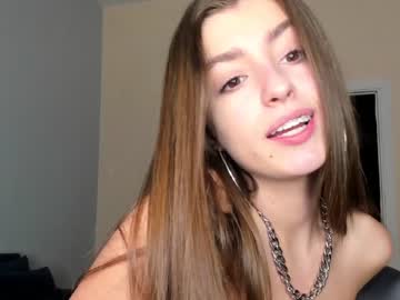 girl
        coy_amina_ cam image #778688