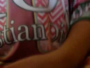 girl
        london_tipton cam image #2498955