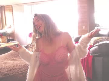girl
        kendalltyler cam image #4785548