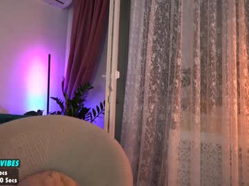 girl
        sweety_rinushka_ cam image #6445888