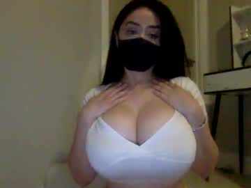girl
        _natycutei19 cam image #6807707