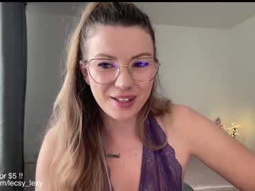 girl
        lecsy cam image #2473212