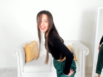 girl
        lala_torres cam image #207744