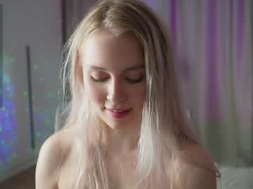 girl
        sonyaericsson cam image #4328620
