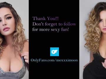 girl
        moxxximoon cam image #378934