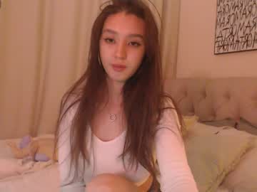 girl
        sarasuo cam image #3491241