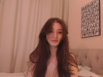 girl
        sarasuo cam image #3268943