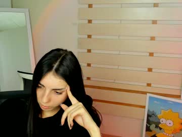 girl
        emilie_shy cam image #4882082