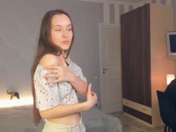 girl
        oliviahatchet cam image #3981126