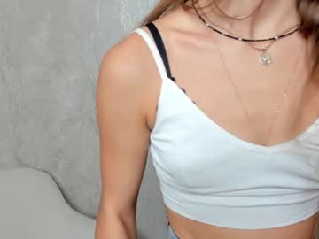 girl
        foxy_jennifer cam image #2761427