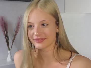 girl
        lovendy cam image #5673040