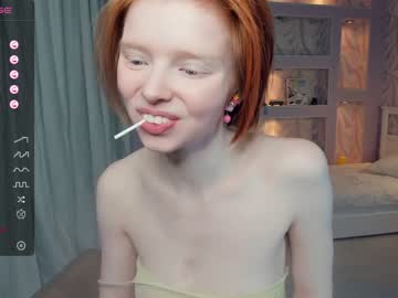 girl
        gingers_hugs cam image #3111682