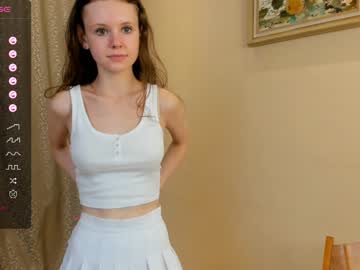 girl
        maryrogersa cam image #2256537