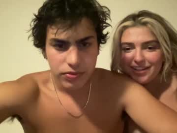 couple
        nachbach123 cam image #1155541