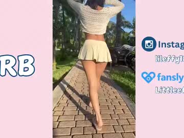 girl
        little_effy18_ cam image #6833436