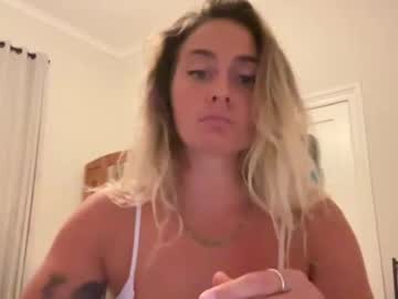 girl
        itsjessbby cam image #4305886