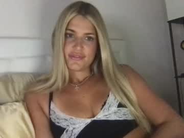 girl
        allybrixo cam image #6422667