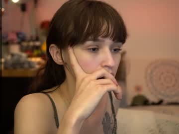 girl
        diruriru cam image #3824881