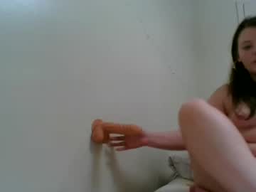 girl
        kenziebenzie cam image #4191906