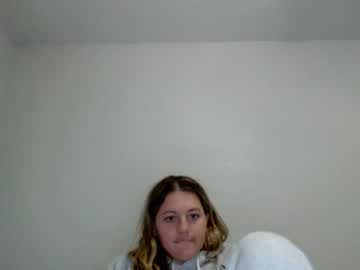 girl
        beccafields cam image #429543