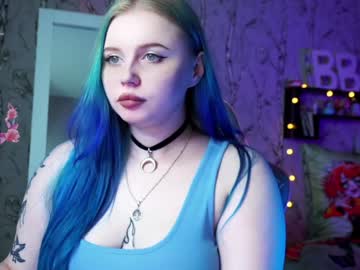 girl
        moon_valkyriie cam image #4820725