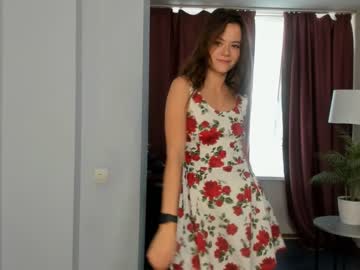 girl
        drutywerri cam image #2535906