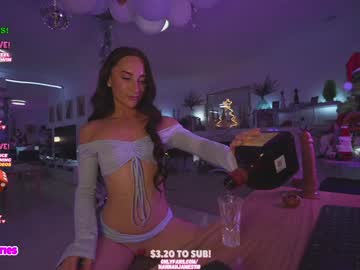 girl
        hannahjames710 cam image #5616984
