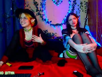 girl
        trickykitsune cam image #6133156