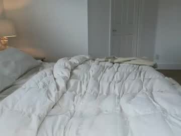 girl
        wolfetrap cam image #1382845