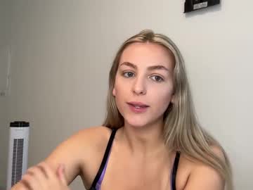 girl
        summerlovingg cam image #4600866