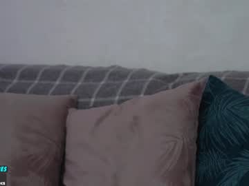 girl
        sweety_rinushka_ cam image #5238477