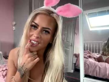 girl
        itsmelolax cam image #6637861